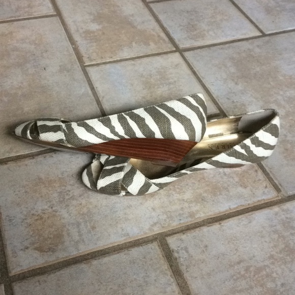 Lauren Ralph Lauren shoes - Picture 7 of 7